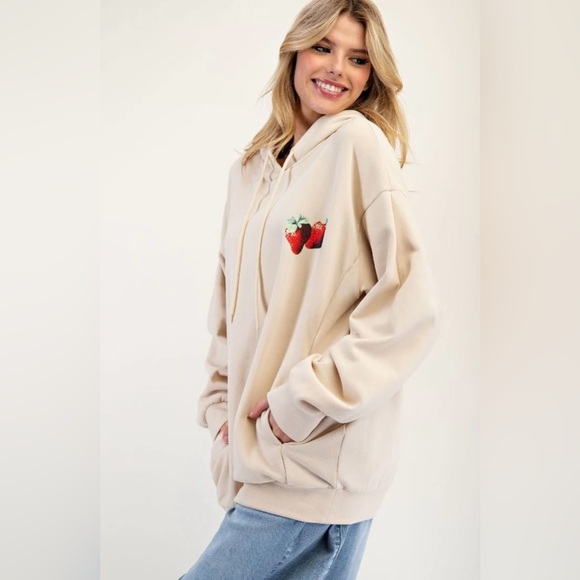 NWT Easel S Sunshine in My Soul Hoodie in Beige Sweatshirt Strawberry 🍓 Pullover - Picture 3 of 9